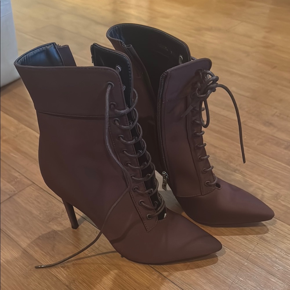 Elegant Brown Lace-Up Ankle Boots